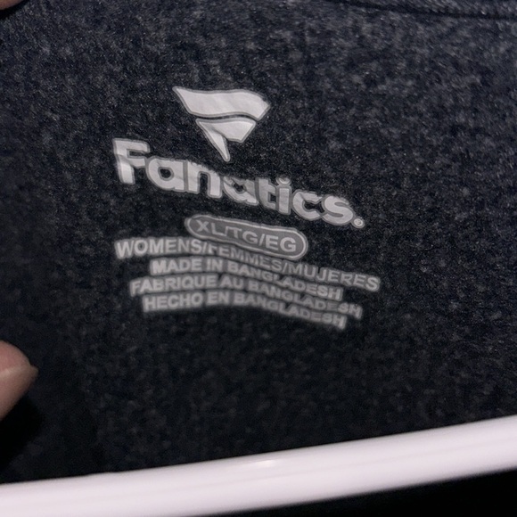 NOTRE DAME SWEATSHIRT ☘️ - Picture 3 of 6